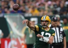 Jets comfortable with Rodgers deal terms, says GM
