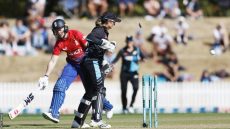 England's Collapse Gifts Victory to White Ferns in New Zealand T20 Clash